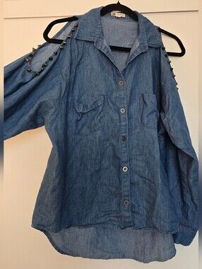 Cotton Candy - Blue Denim Button-Up Shirt Cold-Shoulders Decorated W Metal Studs
